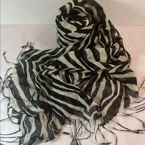 Talbots Linen Zebra Print Black and White Scarf